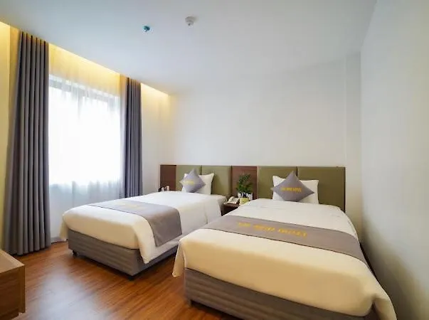 Hotel Gia Ninh 3*