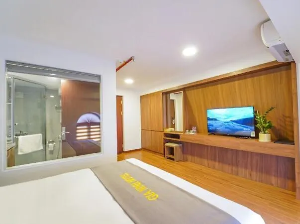Gia Ninh Hotel 3*