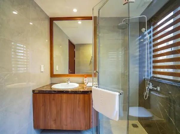 Gia Ninh Hotel 3*