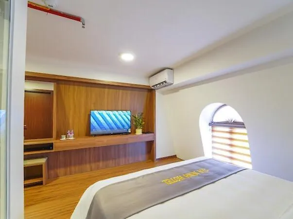 Hotel Gia Ninh 3*